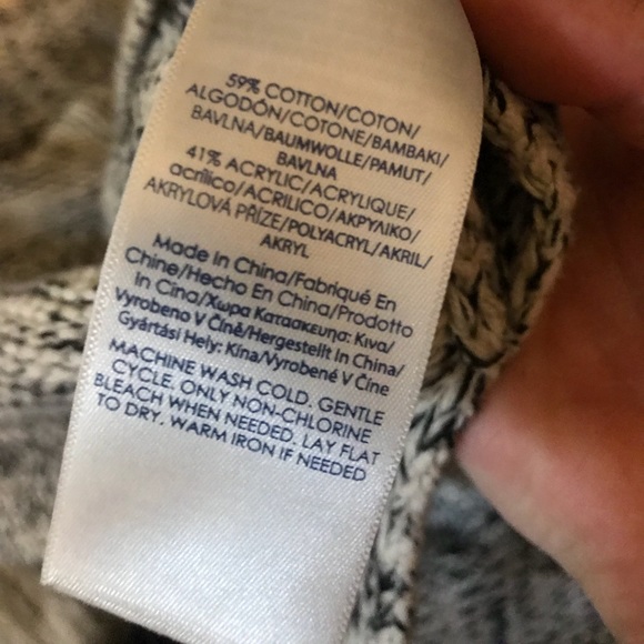 Chap’s Cable Knit Sweater - Picture 4 of 4